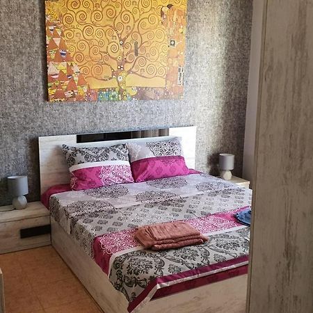 Theos Apartment 亚历山德鲁波利斯 外观 照片