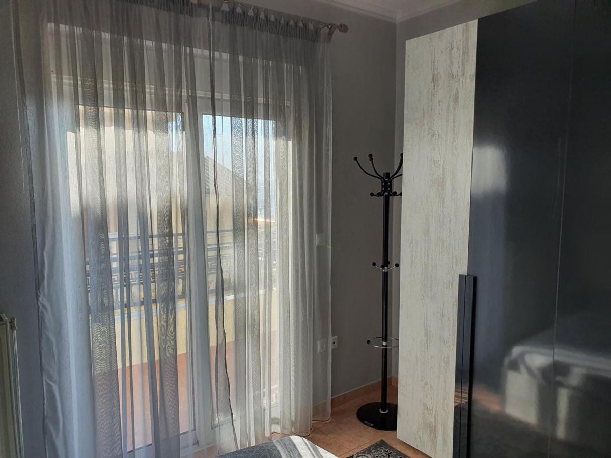 Theos Apartment 亚历山德鲁波利斯 外观 照片