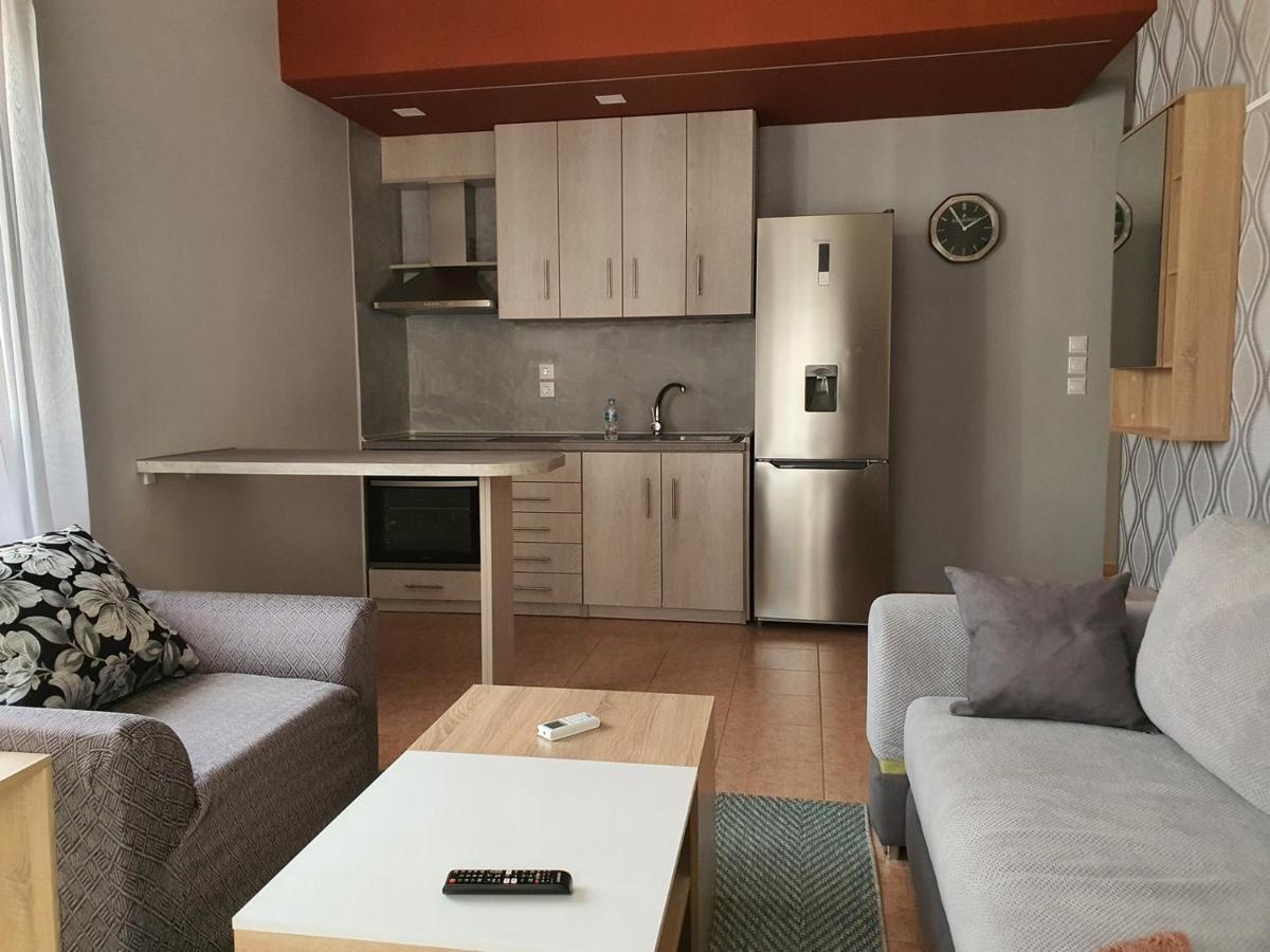 Theos Apartment 亚历山德鲁波利斯 外观 照片