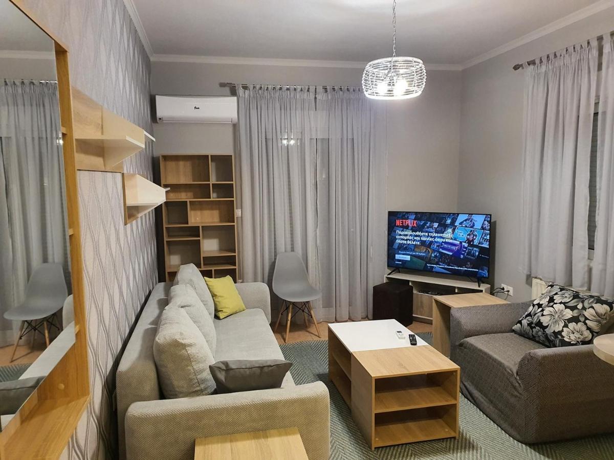 Theos Apartment 亚历山德鲁波利斯 外观 照片