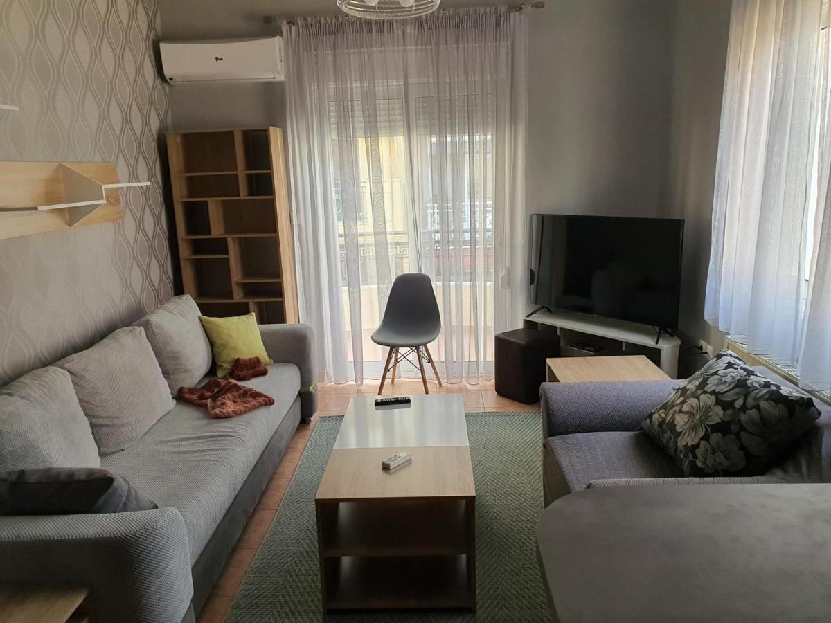 Theos Apartment 亚历山德鲁波利斯 外观 照片