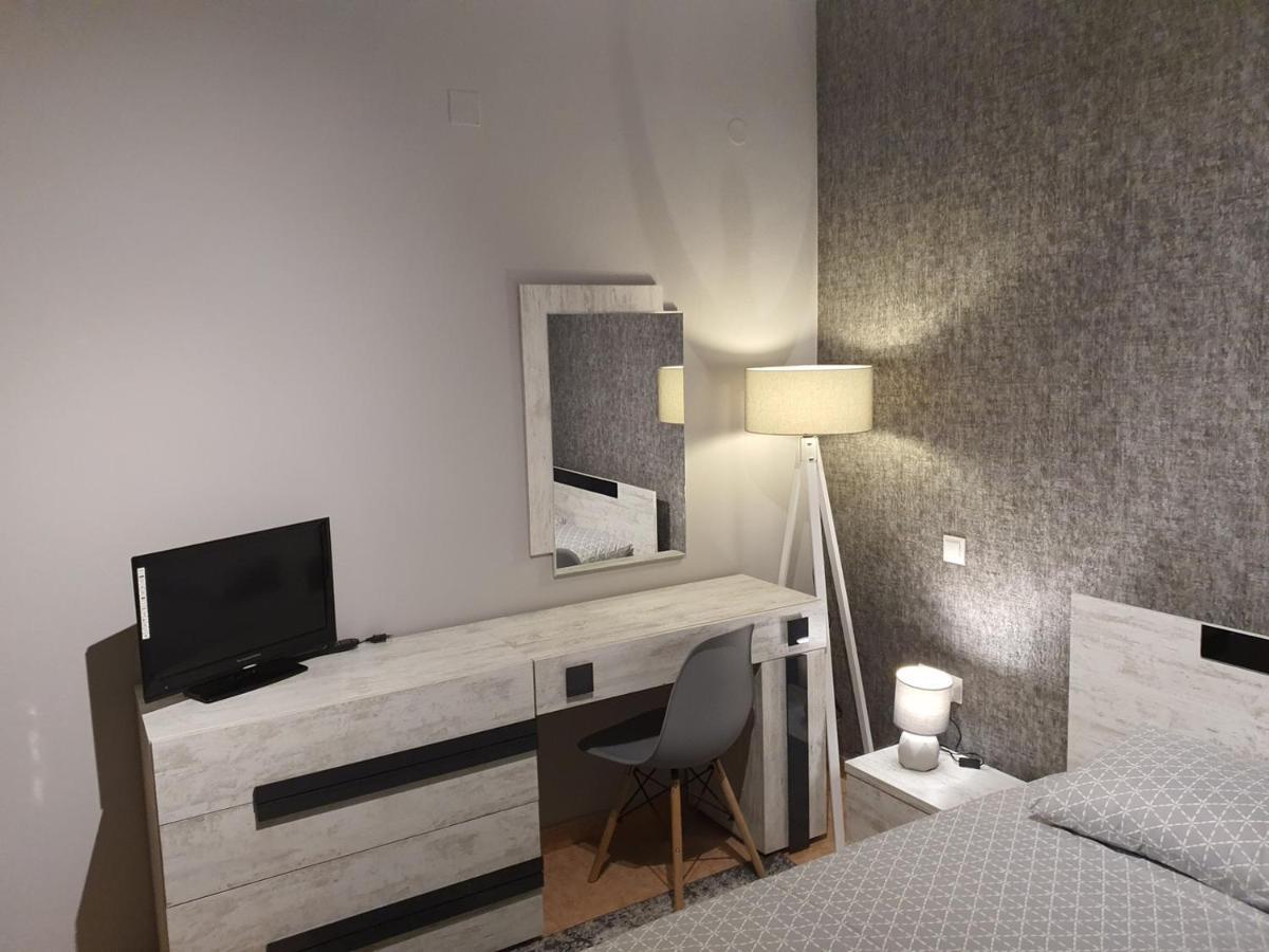 Theos Apartment 亚历山德鲁波利斯 外观 照片