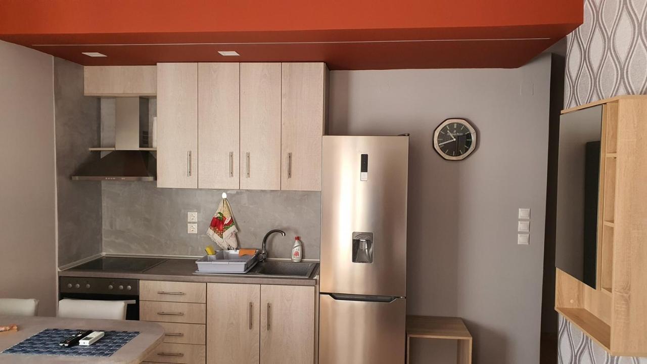 Theos Apartment 亚历山德鲁波利斯 外观 照片