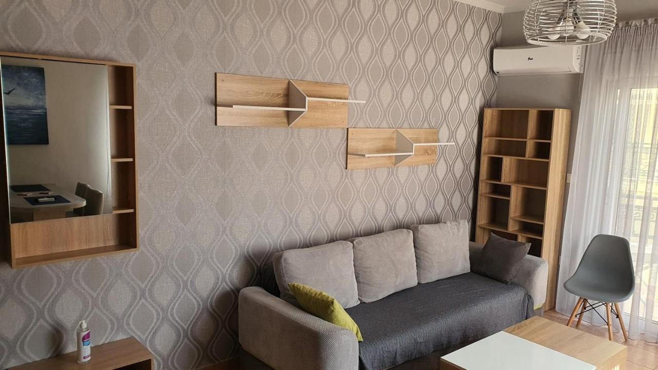 Theos Apartment 亚历山德鲁波利斯 外观 照片
