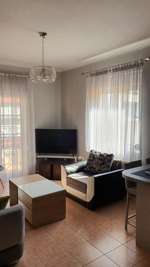 Theos Apartment 亚历山德鲁波利斯 外观 照片