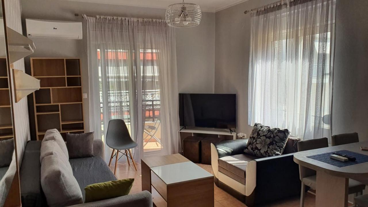 Theos Apartment 亚历山德鲁波利斯 外观 照片
